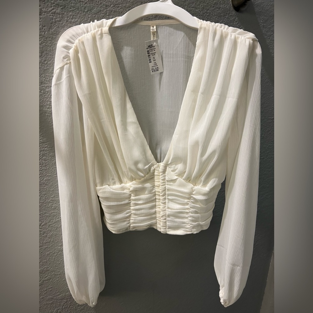 NWT Bluebell white long sleeve chiffon crop top size small